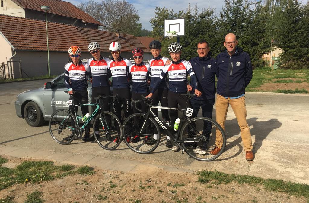 Nieuwelingen koersten in Tsjechië