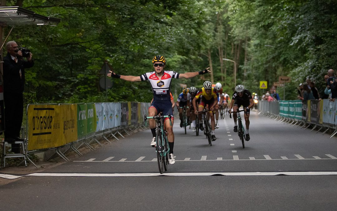 Rens Tulner wint Omloop der Zevenheuvelen