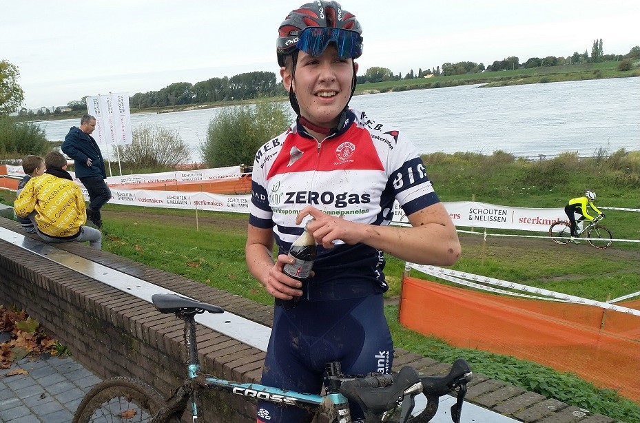 Winst voor Jari Prins in Uiterwaardencross Zaltbommel