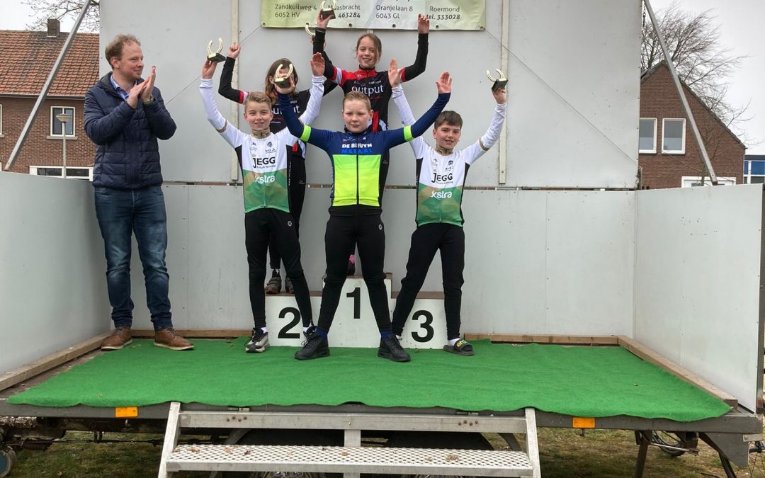 Finn Klaus 2e en Levi van der Kaa 3e in Maasbracht