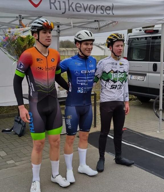 Loek Graafmans debuteert met podiumplaats in Rijkevorsel (B).