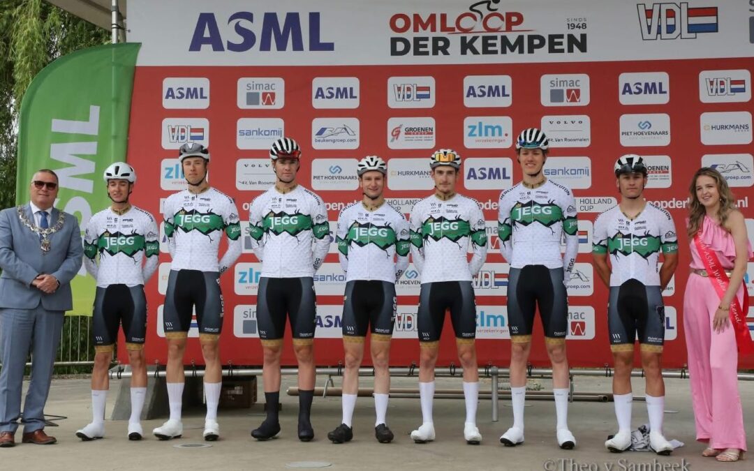 Jasper de Laat ontwijkt valpartij en wordt 14e in Veldhovense Omloop der Kempen